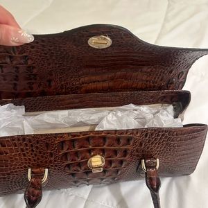 DAYAN MELBOURNE (4): Pecan Melbourne